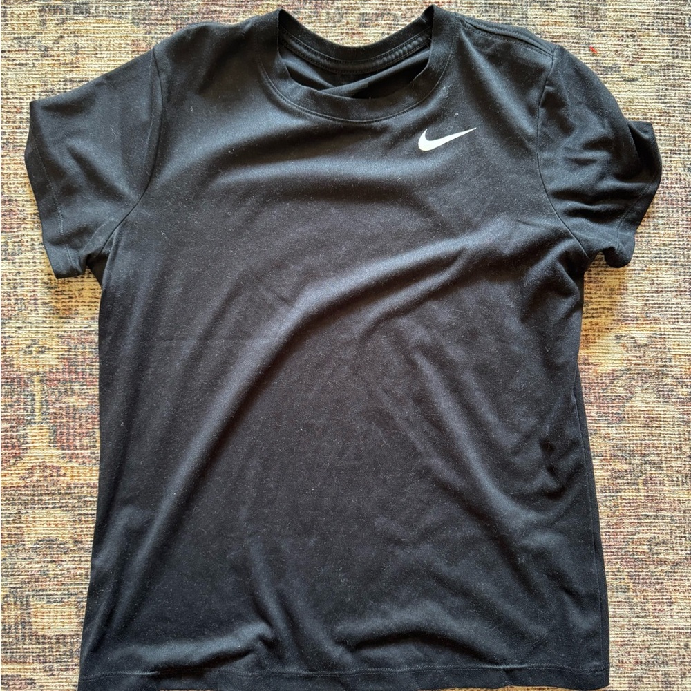 Nike Women's Black Short Sleeve Tee